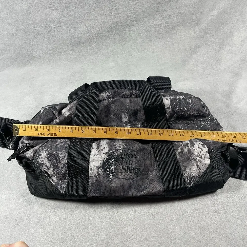 Bass Pro Shop Outfitters Duffle Bag Small Travel Outdoors Black Gray Preowned